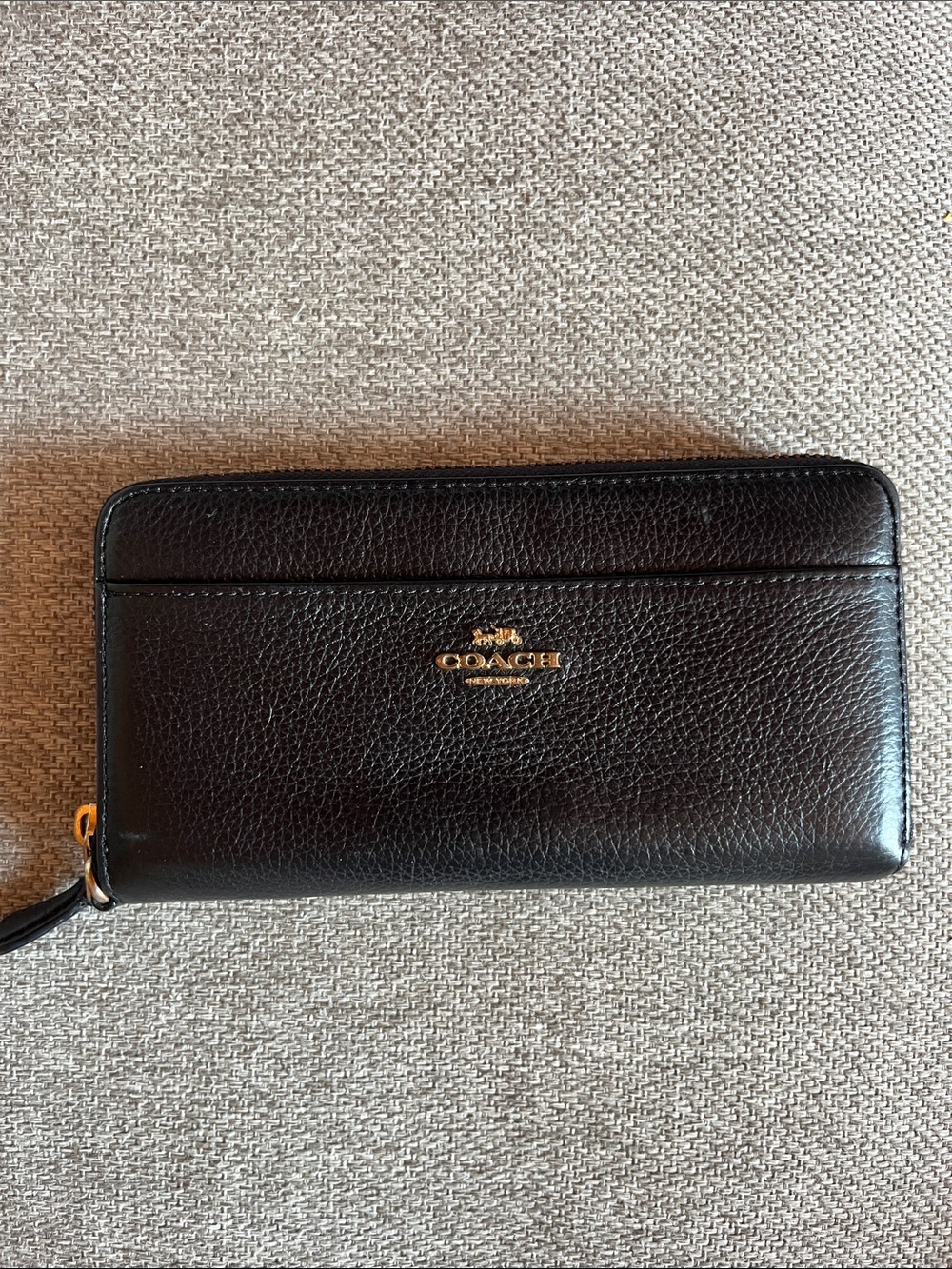 Coach Wallet - Picture 1 of 6